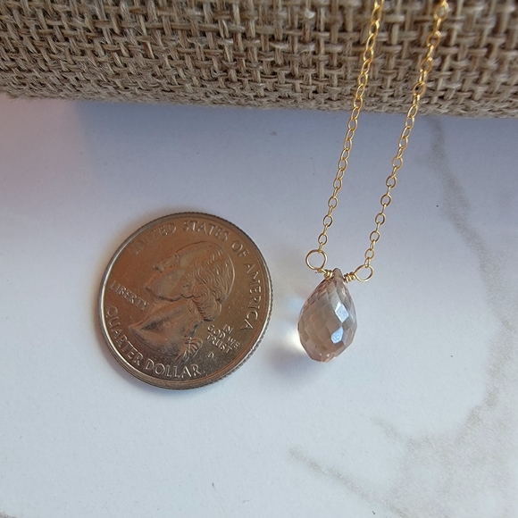 MYSTUC CHAMPAGNE QUARTZ Necklace Minimalist Crystal Gemstone - Picture 2 of 4